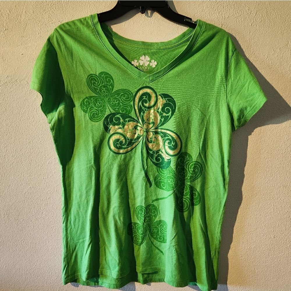 Lucky st Patty's day tshirt green clovers large